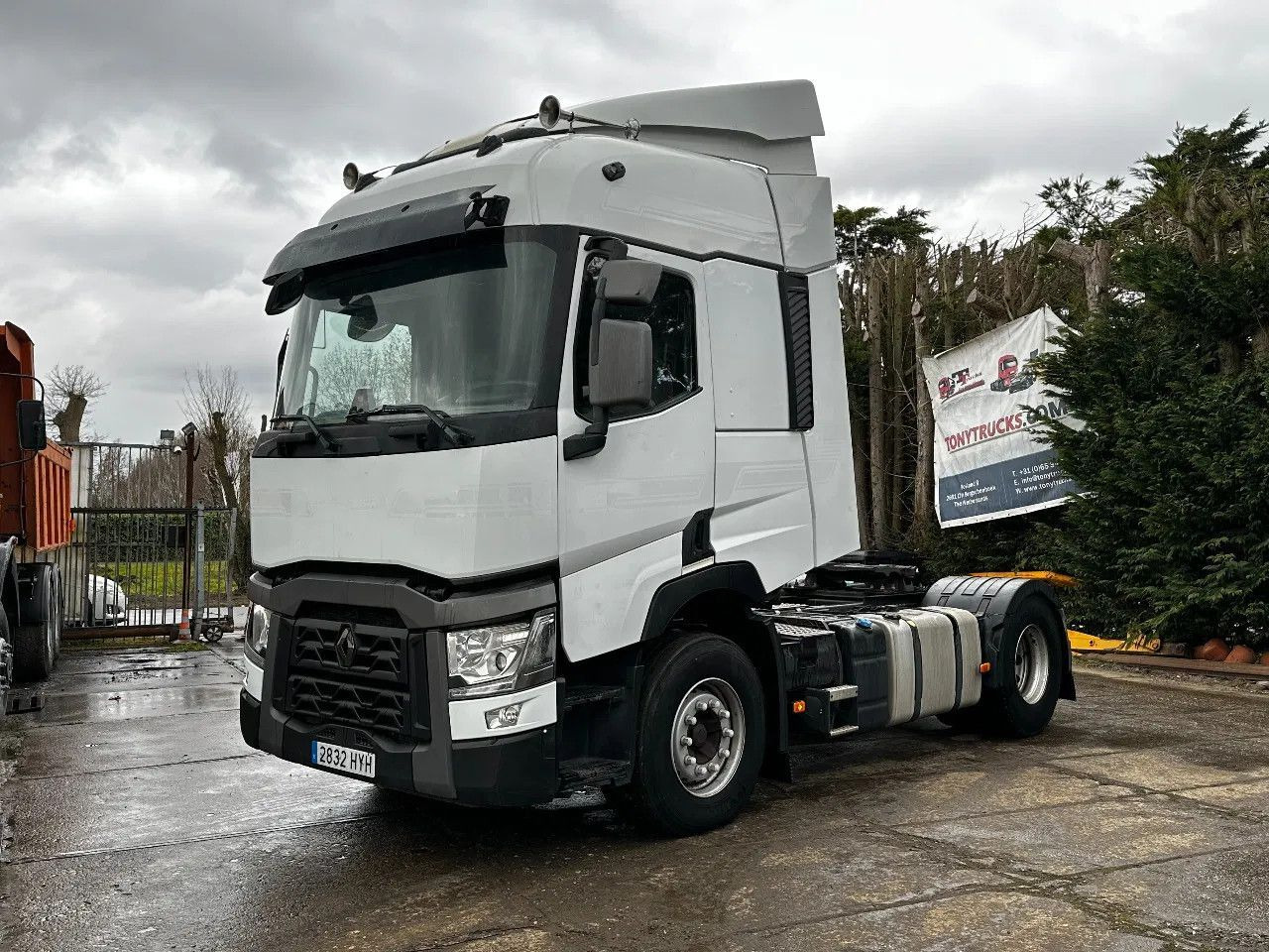 Renault T460 4X2 Tractor-unit Spring/Air Retarder D11 En - Tractor unit: picture 2 Renault T460 4X2 Tractor-unit Spring/Air Retarder D11 En - Tractor unit: picture 2