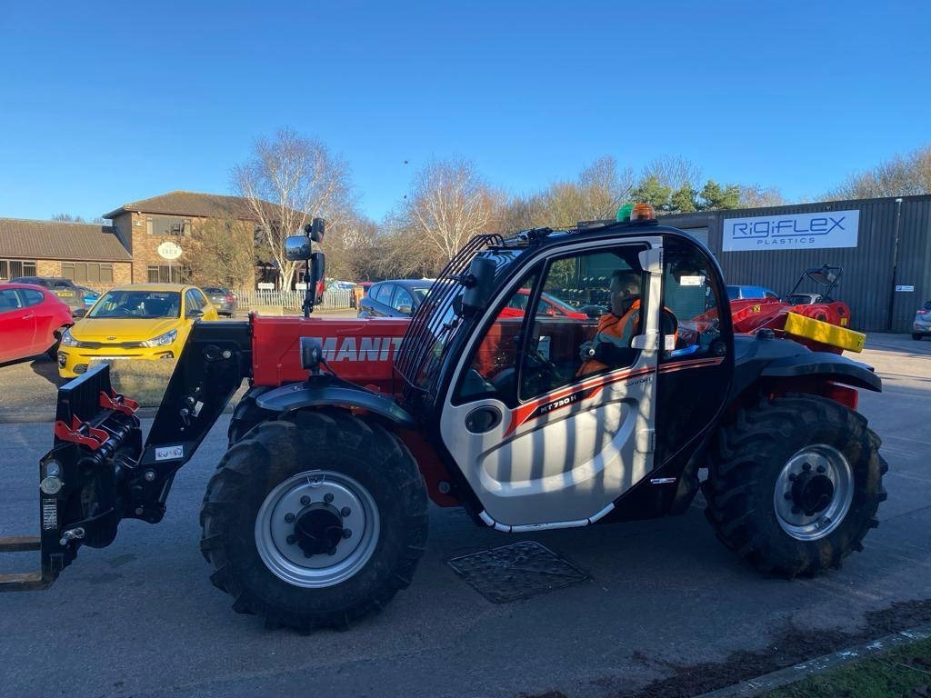 Manitou MT730H - Telescopic handler: picture 4 Manitou MT730H - Telescopic handler: picture 4