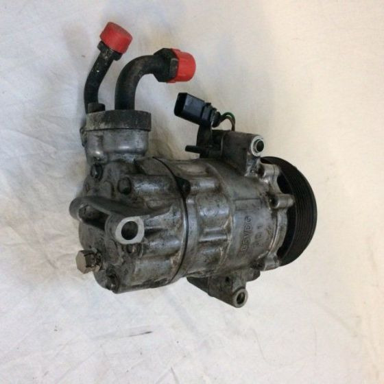 A/C Compressor with electro-magnetic coupling - A/C compressor for Material handling equipment: picture 2 A/C Compressor with electro-magnetic coupling - A/C compressor for Material handling equipment: picture 2