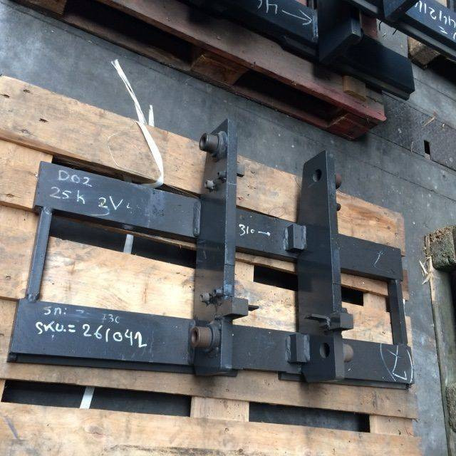 Fork carriage for Nissan - Attachment: picture 2 Fork carriage for Nissan - Attachment: picture 2