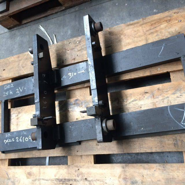 Fork carriage for Nissan - Attachment: picture 3 Fork carriage for Nissan - Attachment: picture 3