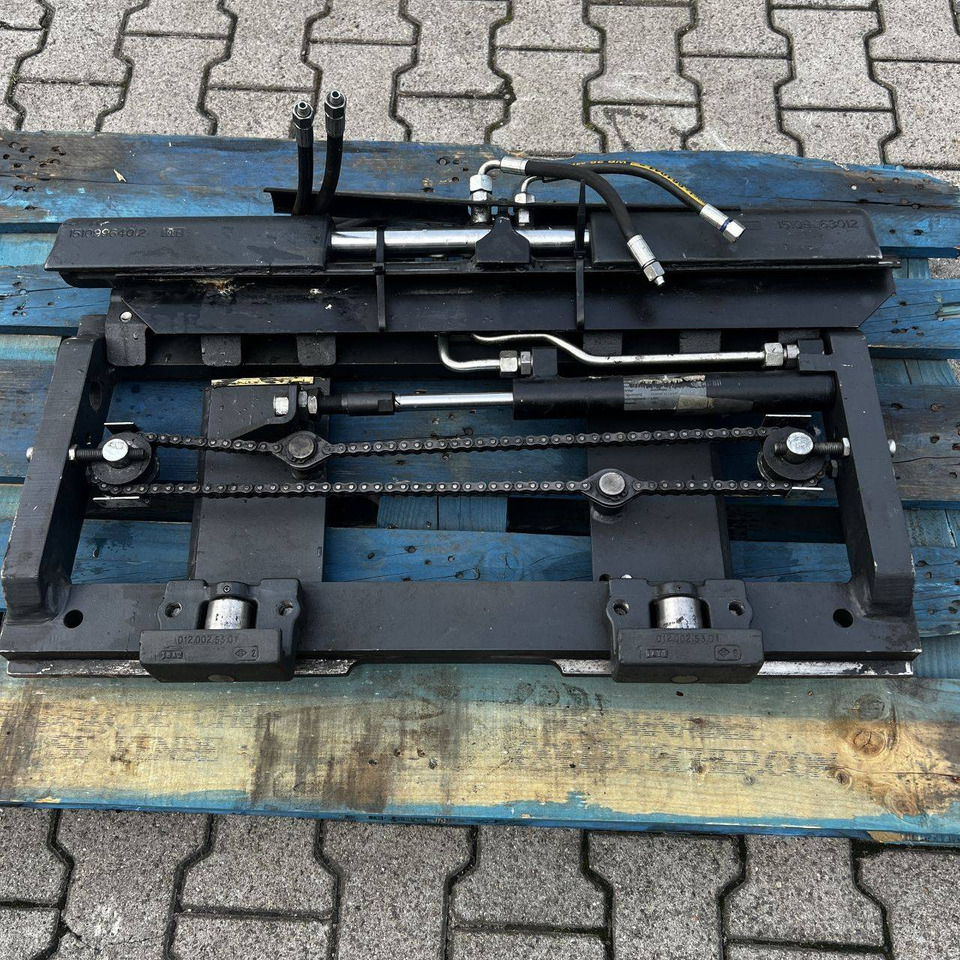 KAUP 2T163SN Forkpositioner without sideshift - Attachment: picture 5 KAUP 2T163SN Forkpositioner without sideshift - Attachment: picture 5
