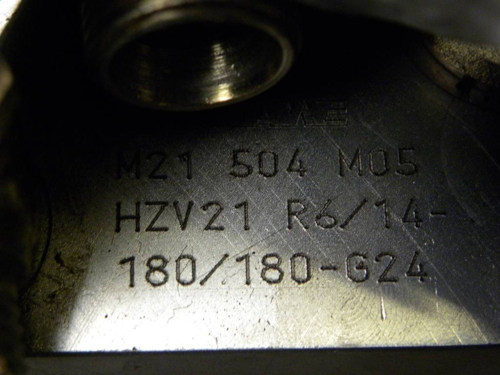 Hydraulic Consol with 2 hydraulic levers for Jungheinrich - Hydraulic valve for Material handling equipment: picture 3 Hydraulic Consol with 2 hydraulic levers for Jungheinrich - Hydraulic valve for Material handling equipment: picture 3