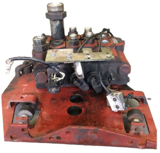 Hydraulic control valve for Linde E40P, Series 337 - Hydraulic valve for Material handling equipment: picture 1 Hydraulic control valve for Linde E40P, Series 337 - Hydraulic valve for Material handling equipment: picture 1
