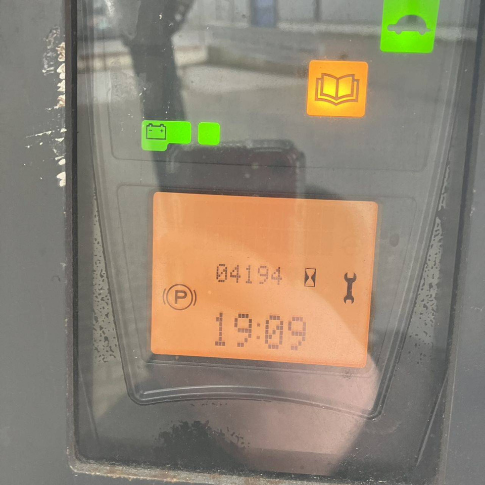 Electric forklift Linde E20PL (386-02) EVO EX: picture 9