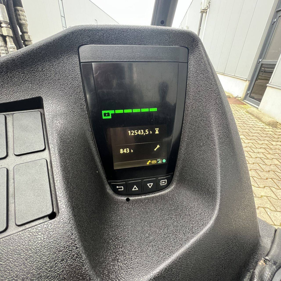 Electric forklift Linde E20R (387) Roadster: picture 11 Electric forklift Linde E20R (387) Roadster: picture 11