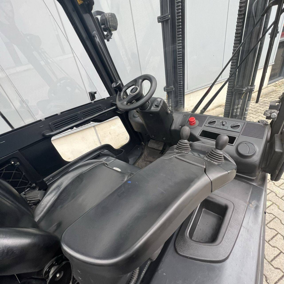 Linde E30/600 HL (387) - Electric forklift: picture 5 Linde E30/600 HL (387) - Electric forklift: picture 5