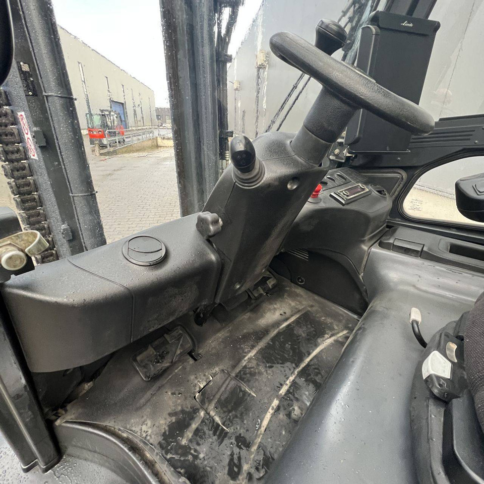 Linde E40-600HL (388) - Electric forklift: picture 4 Linde E40-600HL (388) - Electric forklift: picture 4