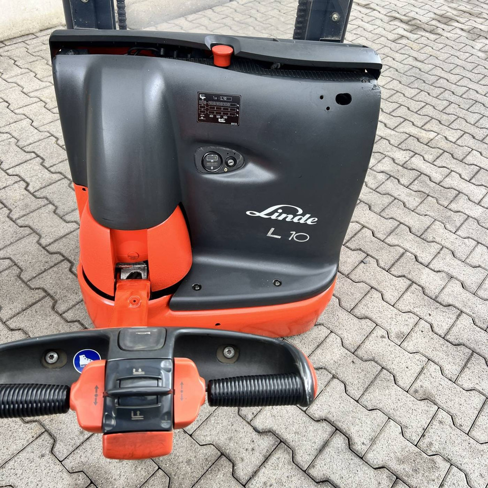 Linde L10 (379) - Stacker: picture 5 Linde L10 (379) - Stacker: picture 5