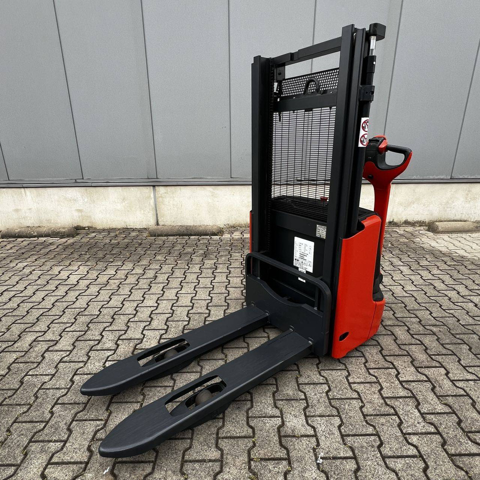 Stacker Linde L12 (1172): picture 13