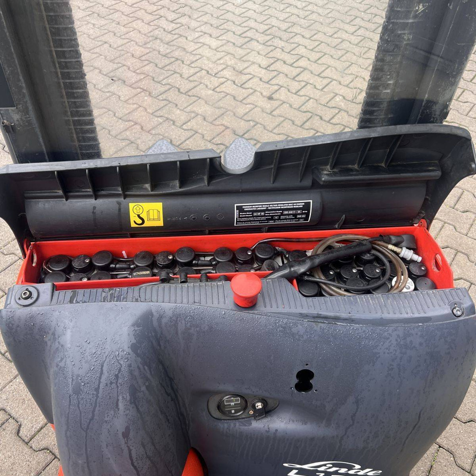Linde L12 (379) - Stacker: picture 5 Linde L12 (379) - Stacker: picture 5