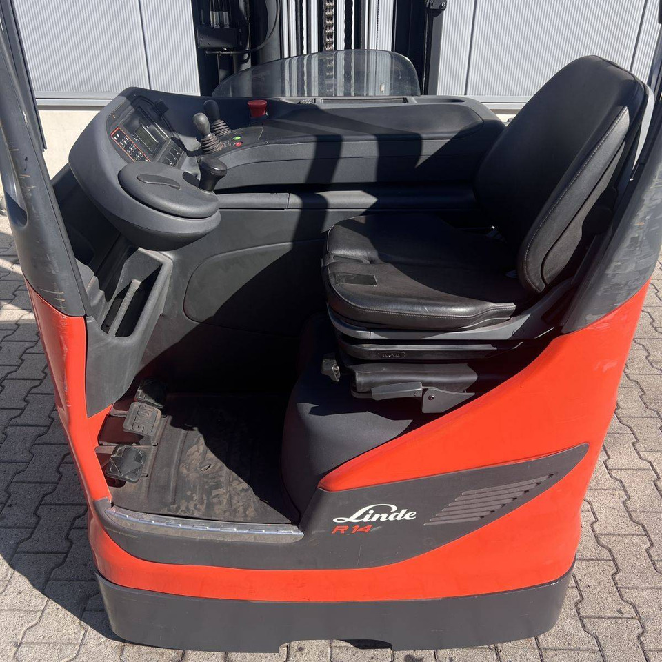 Linde R14 (1120) - Reach truck: picture 5 Linde R14 (1120) - Reach truck: picture 5