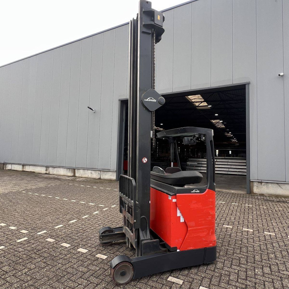 Linde R14HD (1120) - Reach truck: picture 2 Linde R14HD (1120) - Reach truck: picture 2