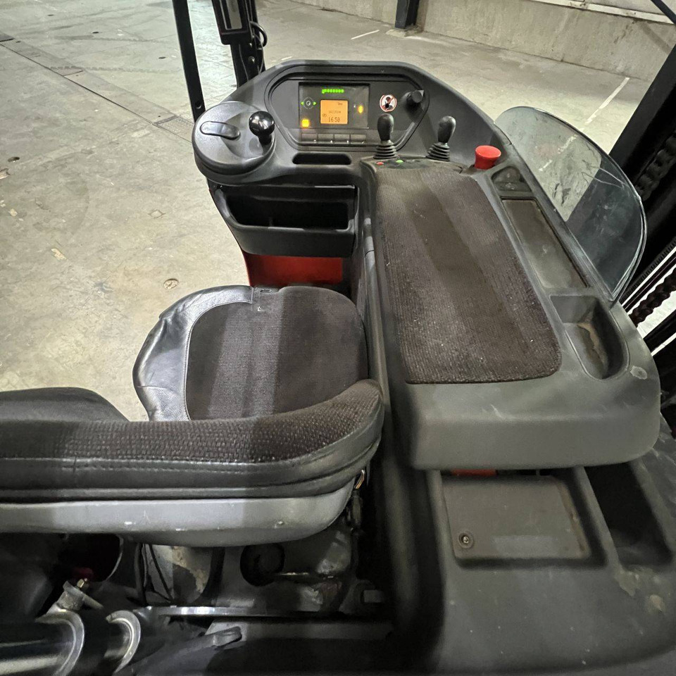 Linde R16 (1120) - Reach truck: picture 3 Linde R16 (1120) - Reach truck: picture 3