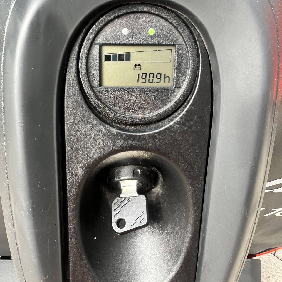 Leasing of  Linde T16 (1152) Linde T16 (1152): picture 6