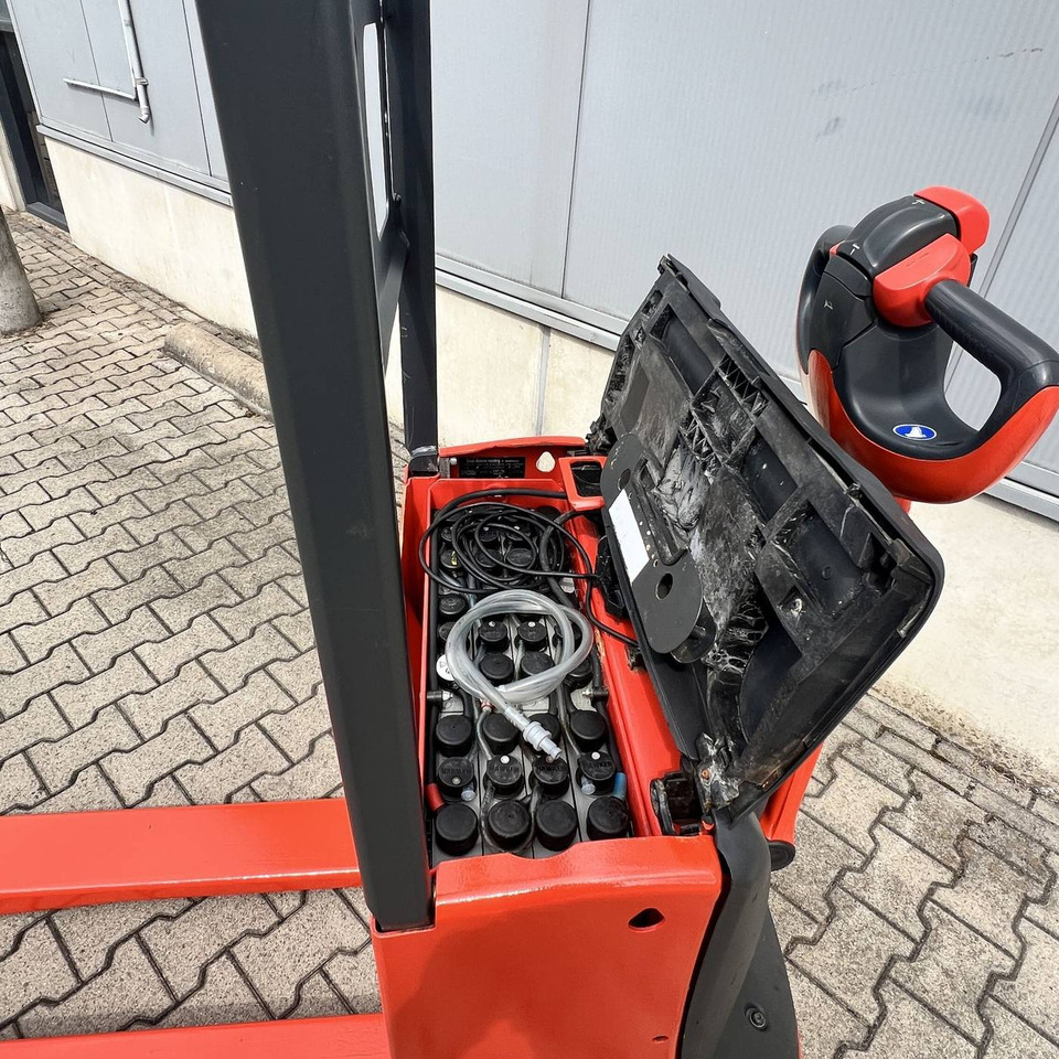 Linde T16 (1152) - Pallet truck: picture 5 Linde T16 (1152) - Pallet truck: picture 5