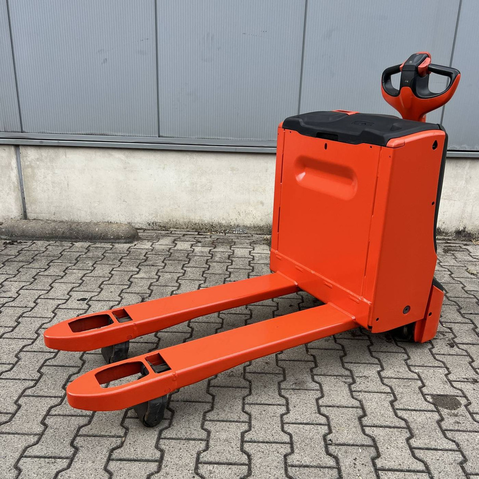 Linde T16 (1152) - Pallet truck: picture 3 Linde T16 (1152) - Pallet truck: picture 3