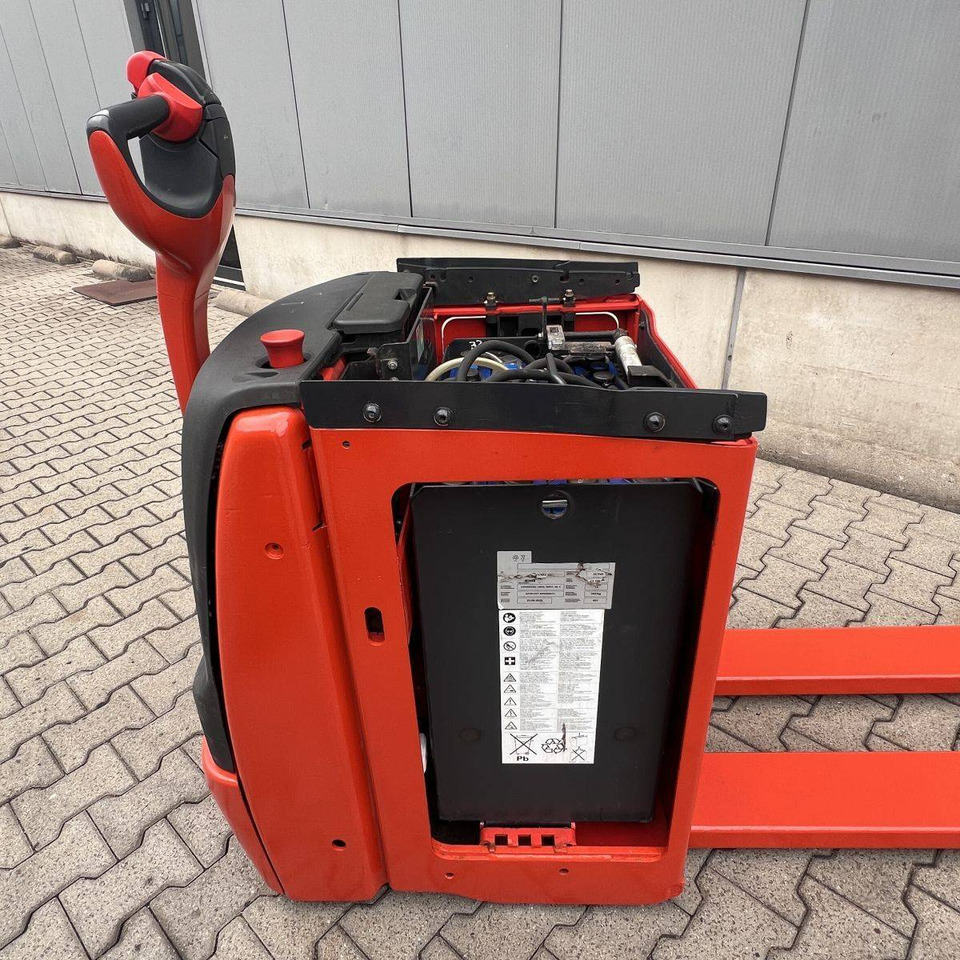 Linde T30 (1153) - Pallet truck: picture 5 Linde T30 (1153) - Pallet truck: picture 5