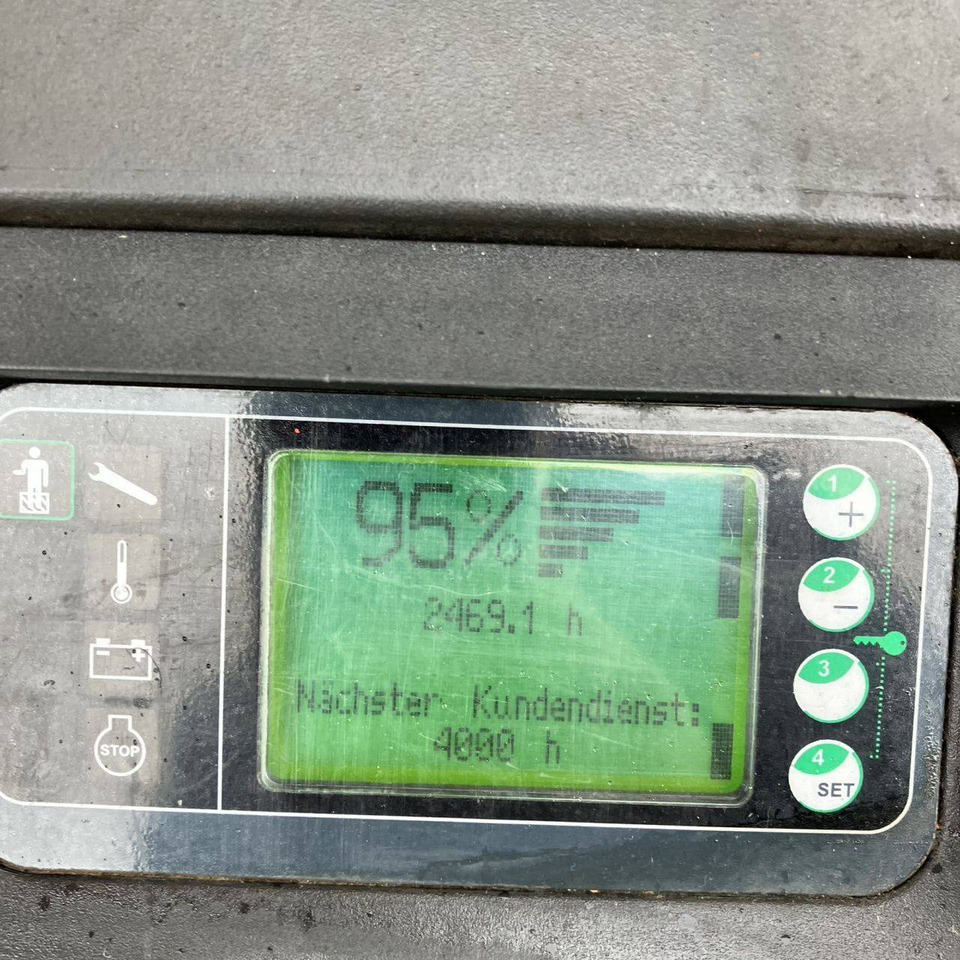 Pallet truck Linde T30AP (131): picture 10