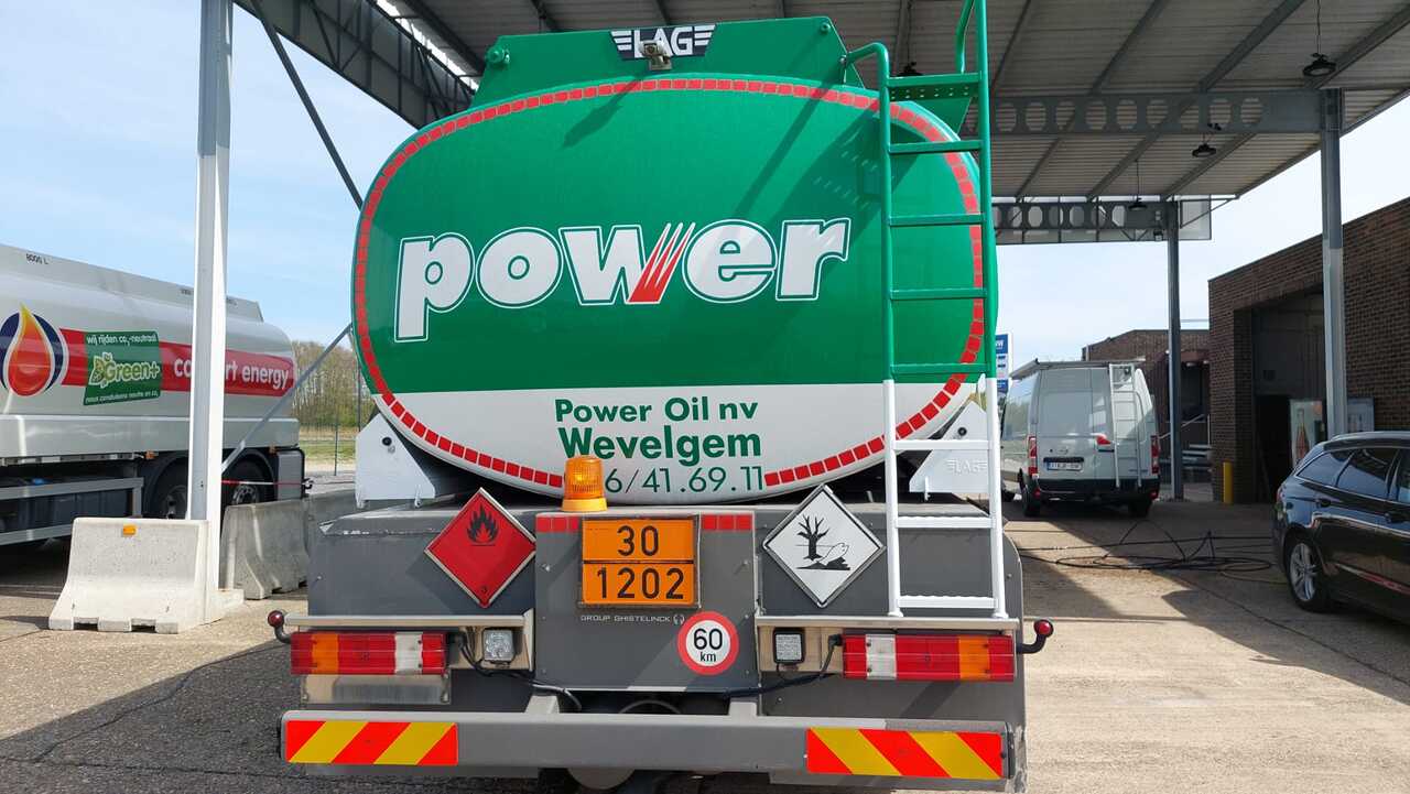 Tank truck MERCEDES ACTROS: picture 8