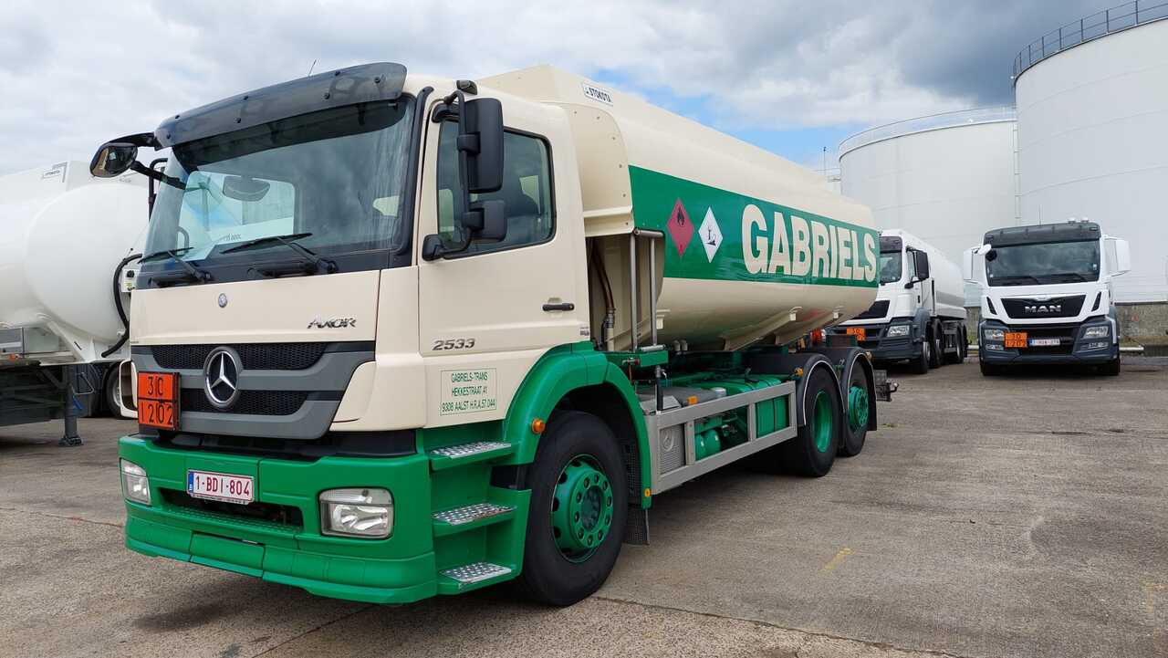 MERCEDES AXOR - Tank truck: picture 1 MERCEDES AXOR - Tank truck: picture 1