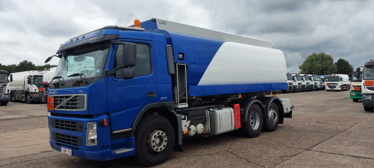 VOLVO FM - Tank truck: picture 2 VOLVO FM - Tank truck: picture 2