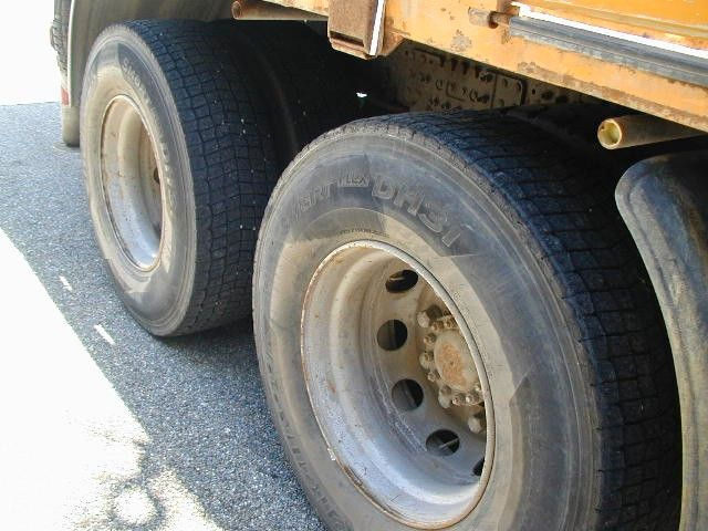 Volvo FH 12 6x4 Volvo FH 12 6x4 - Dropside/ Flatbed truck, Crane truck: picture 5 Volvo FH 12 6x4 Volvo FH 12 6x4 - Dropside/ Flatbed truck, Crane truck: picture 5