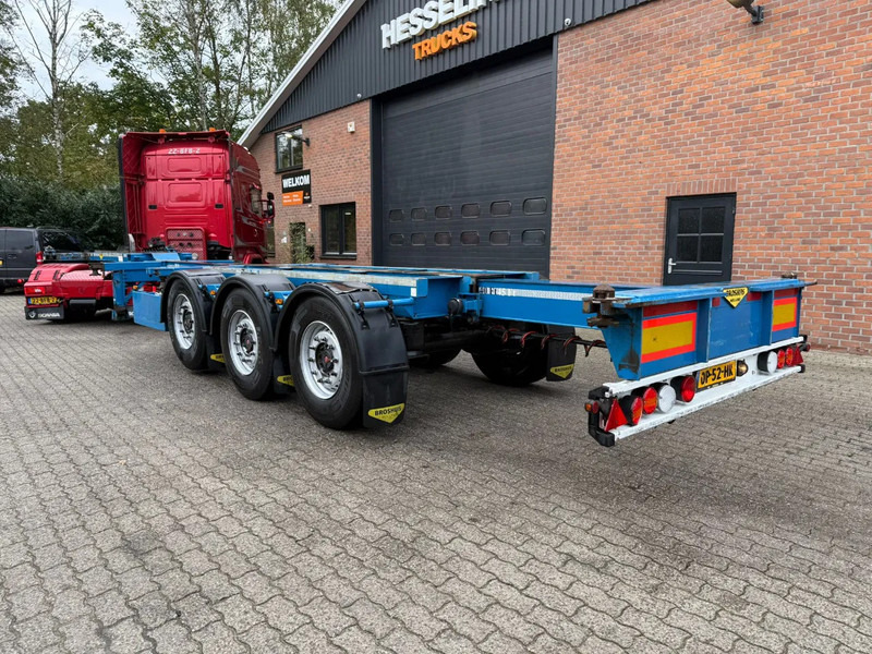 Broshuis 3UCC-39/45 2x20/30/40/45 FT Multi Liftas SAF Schijfremmen - Container transporter/ Swap body semi-trailer: picture 3 Broshuis 3UCC-39/45 2x20/30/40/45 FT Multi Liftas SAF Schijfremmen - Container transporter/ Swap body semi-trailer: picture 3