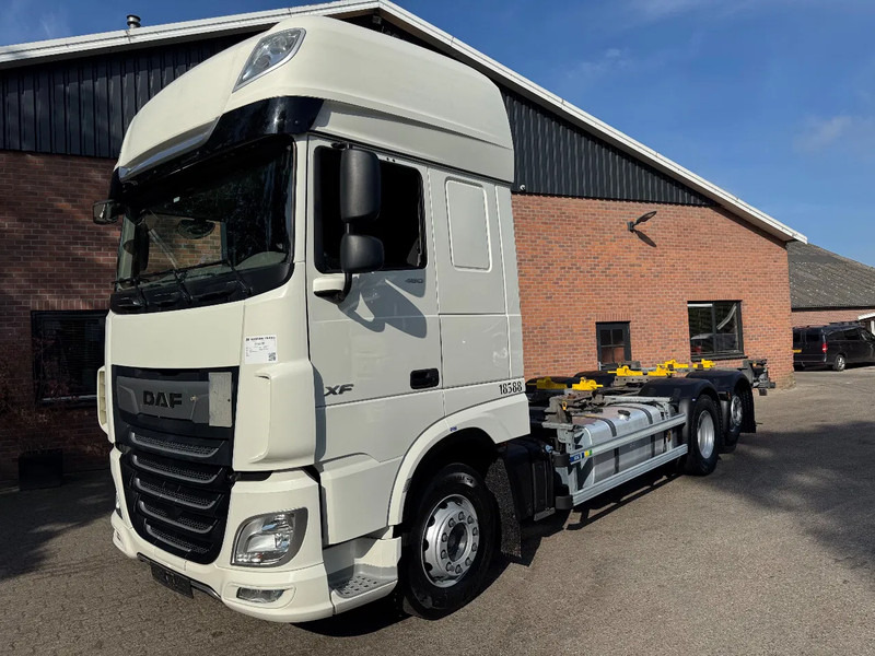 DAF XF 480 6X2 SSC FAR BDF Retarder 2x AHK 7.82 Multiwechseler - Container transporter/ Swap body truck: picture 1 DAF XF 480 6X2 SSC FAR BDF Retarder 2x AHK 7.82 Multiwechseler - Container transporter/ Swap body truck: picture 1