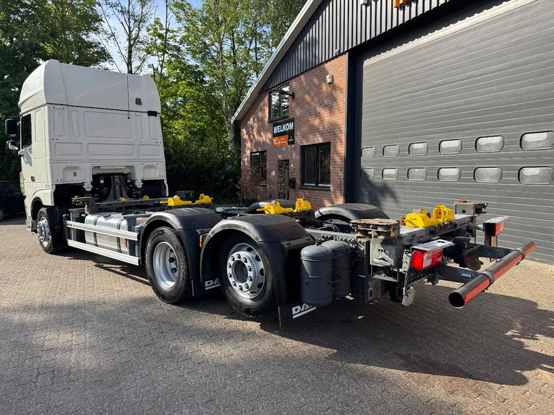 DAF XF 480 6X2 SSC FAR BDF Retarder 2x AHK 7.82 Multiwechseler - Container transporter/ Swap body truck: picture 3 DAF XF 480 6X2 SSC FAR BDF Retarder 2x AHK 7.82 Multiwechseler - Container transporter/ Swap body truck: picture 3