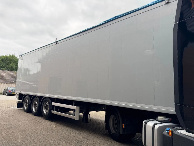 Knapen Trailers K200 11M Agrar 71m3 Cargo Floor Liftas SAF Schijfremmen 6.920 KG - Walking floor semi-trailer: picture 4 Knapen Trailers K200 11M Agrar 71m3 Cargo Floor Liftas SAF Schijfremmen 6.920 KG - Walking floor semi-trailer: picture 4