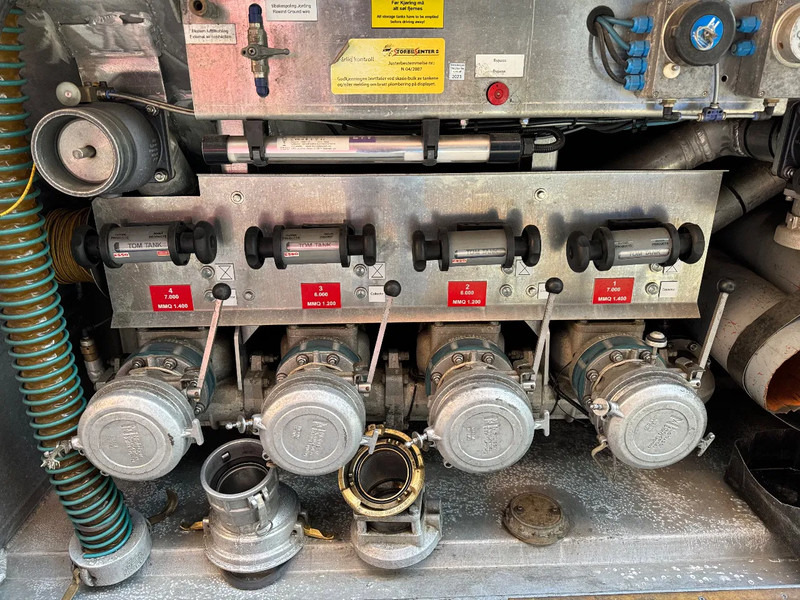 ROHR FUEL Kraftstoff Benzin/Diesel 26.000L 4 Rooms ADR Pump - Farm trailer: picture 5 ROHR FUEL Kraftstoff Benzin/Diesel 26.000L 4 Rooms ADR Pump - Farm trailer: picture 5