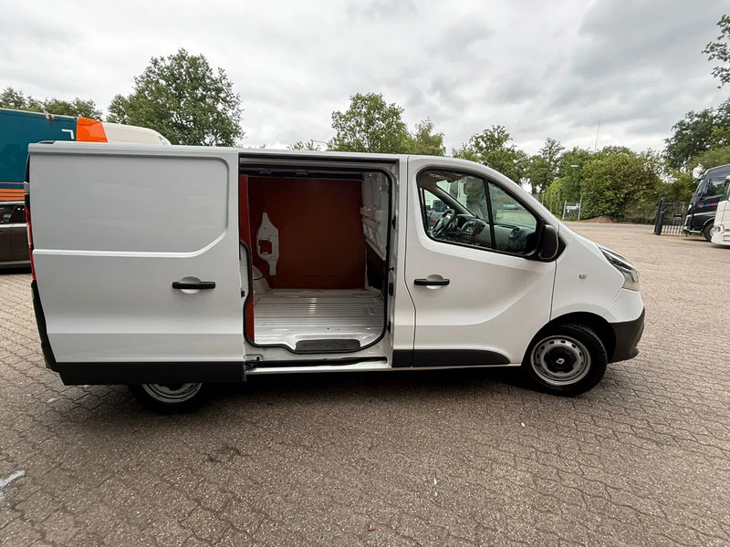 Small van Renault Trafic 1.6 dCi T27 L1H1 Comfort Airco/Klima Trekhaak EURO 6: picture 11 Small van Renault Trafic 1.6 dCi T27 L1H1 Comfort Airco/Klima Trekhaak EURO 6: picture 11