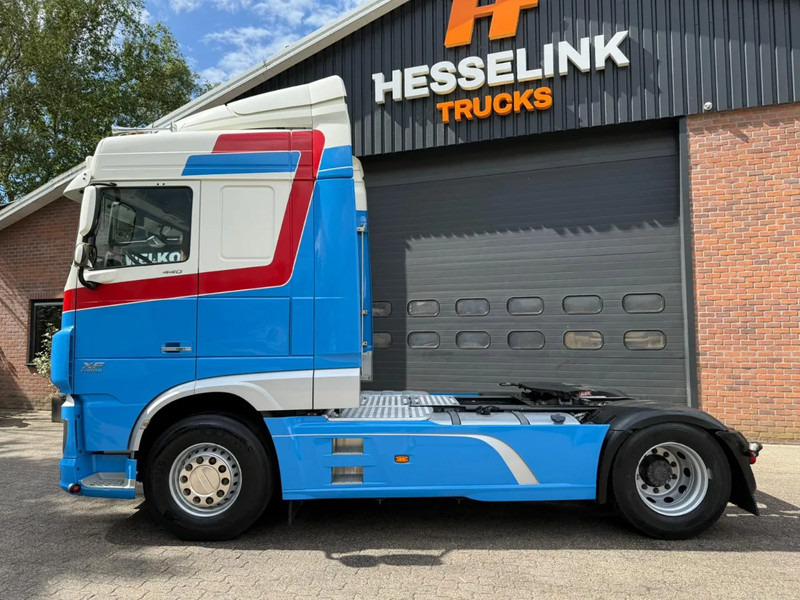 DAF XF 440 XF 440 FT Space Cab Special Interior NL Truck - Tractor unit: picture 3 DAF XF 440 XF 440 FT Space Cab Special Interior NL Truck - Tractor unit: picture 3