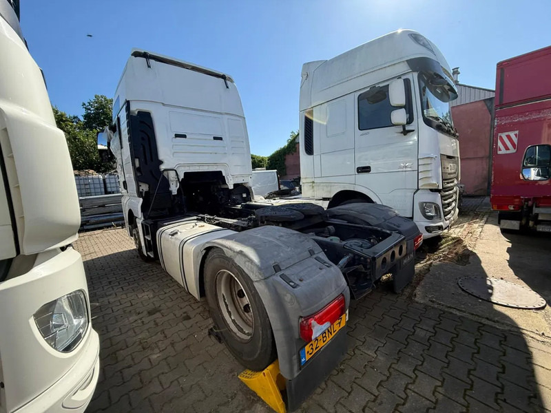 MAN TGX 18.440 XXL NO Gearbox & NO Engine, complete brief - Tractor unit: picture 3 MAN TGX 18.440 XXL NO Gearbox & NO Engine, complete brief - Tractor unit: picture 3