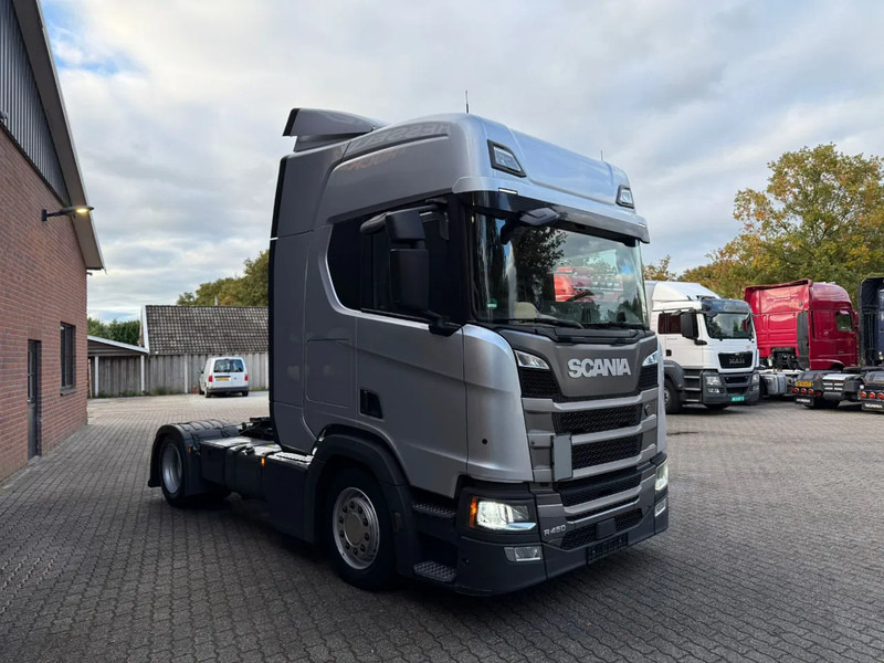 Scania R450 NGS 4X2EB Lowliner Retarder Standairco German truck Smarttacho 2 - Tractor unit: picture 2 Scania R450 NGS 4X2EB Lowliner Retarder Standairco German truck Smarttacho 2 - Tractor unit: picture 2