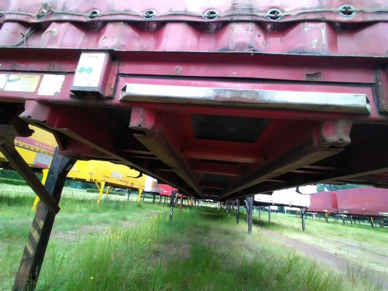 Krone Wechselpritsche mit Bordwänden und Plane, BDF-System, 7.450 mm lang. - Curtainside swap body: picture 1 Krone Wechselpritsche mit Bordwänden und Plane, BDF-System, 7.450 mm lang. - Curtainside swap body: picture 1