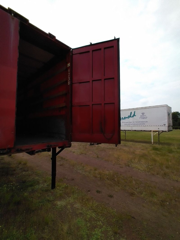 Krone Wechselpritsche mit Bordwänden und Plane, BDF-System, 7.450 mm lang. - Curtainside swap body: picture 5 Krone Wechselpritsche mit Bordwänden und Plane, BDF-System, 7.450 mm lang. - Curtainside swap body: picture 5