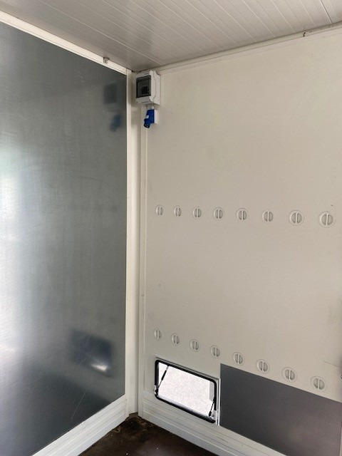 Spier BDF-System 7.450 mm lang, LACK NEU schwarz - Swap body - box: picture 5 Spier BDF-System 7.450 mm lang, LACK NEU schwarz - Swap body - box: picture 5