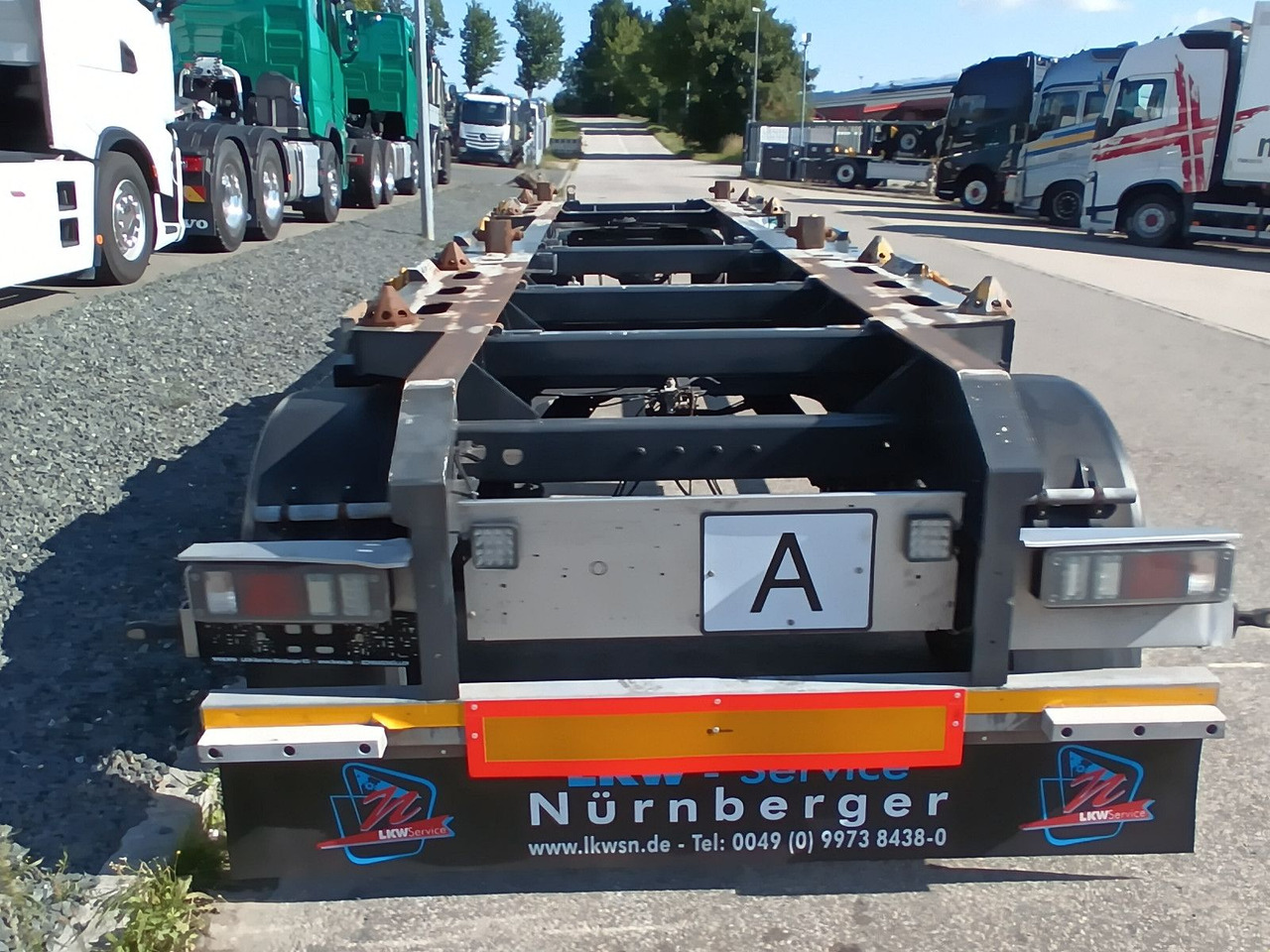 Hüffermann 2-A VARIO-CARRIER VERZINKT SAFETYFIX Reifen/TÜV - Roll-off/ Skip trailer: picture 2 Hüffermann 2-A VARIO-CARRIER VERZINKT SAFETYFIX Reifen/TÜV - Roll-off/ Skip trailer: picture 2