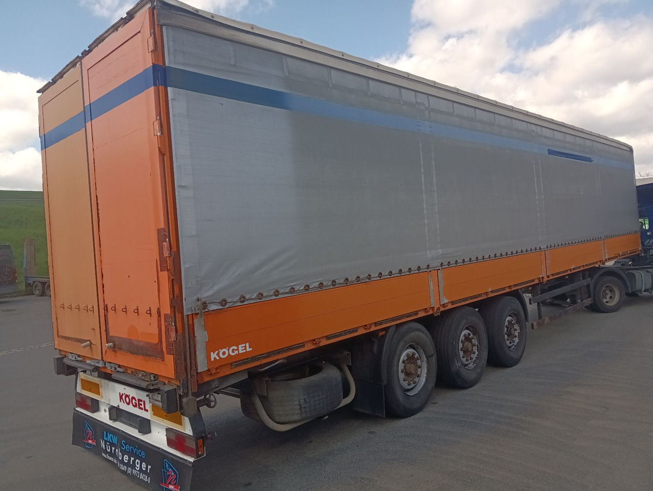 Kögel SN24BORDWANDSIDER EDSCHA BPW Disc Lift Portaltür - Curtainsider semi-trailer: picture 5 Kögel SN24BORDWANDSIDER EDSCHA BPW Disc Lift Portaltür - Curtainsider semi-trailer: picture 5