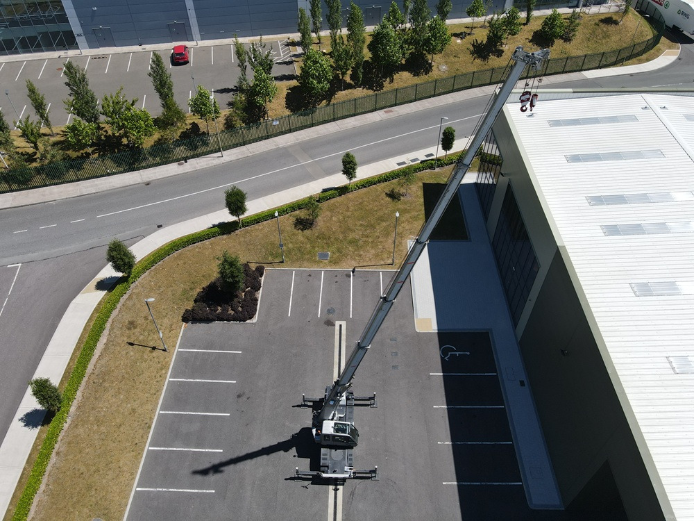 KATO 13 Ton City Crane with Only 6,822kms and 1,362 hours from New - All terrain crane: picture 2 KATO 13 Ton City Crane with Only 6,822kms and 1,362 hours from New - All terrain crane: picture 2