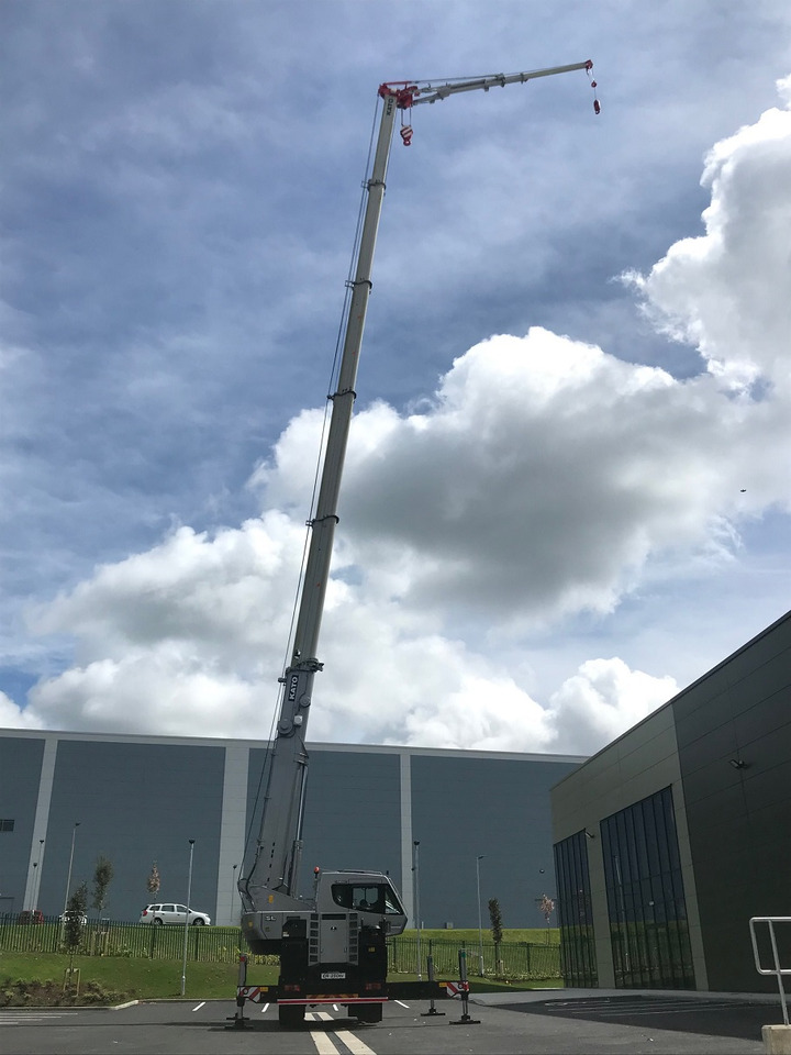 Mobile crane KATO CR-250Rv  - 25 Ton City Crane: picture 12
