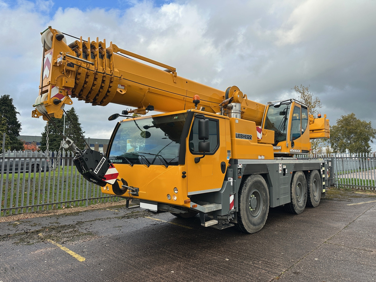 LIEBHERR LTM1060-3.1 - In Brand New Condition, Only 997 Hours - All terrain crane: picture 2 LIEBHERR LTM1060-3.1 - In Brand New Condition, Only 997 Hours - All terrain crane: picture 2