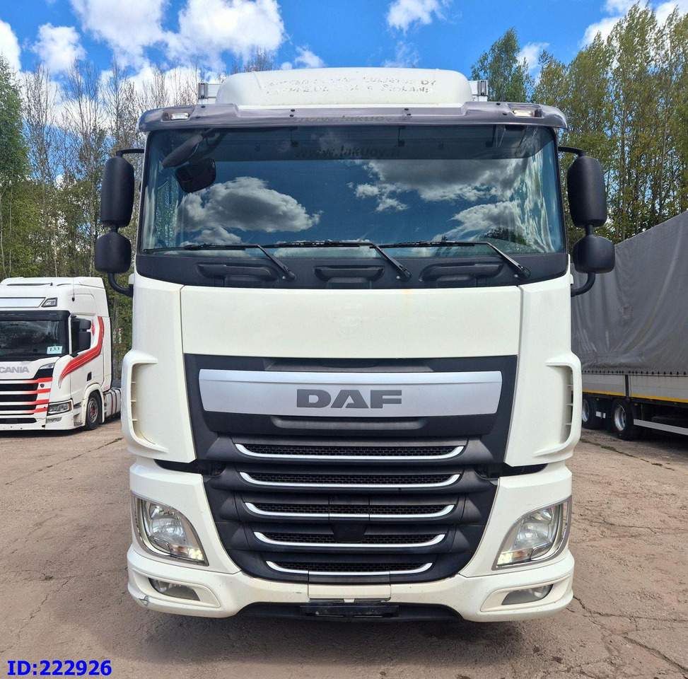 DAF XF 106 440 FAR 6x2 Euro6 - Isothermal truck: picture 2 DAF XF 106 440 FAR 6x2 Euro6 - Isothermal truck: picture 2