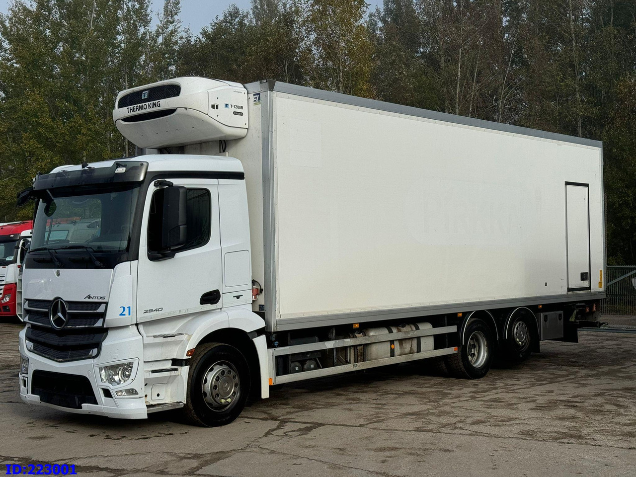 MERCEDES-BENZ Antos 2540 6x2 Euro6 - Refrigerator truck: picture 1 MERCEDES-BENZ Antos 2540 6x2 Euro6 - Refrigerator truck: picture 1