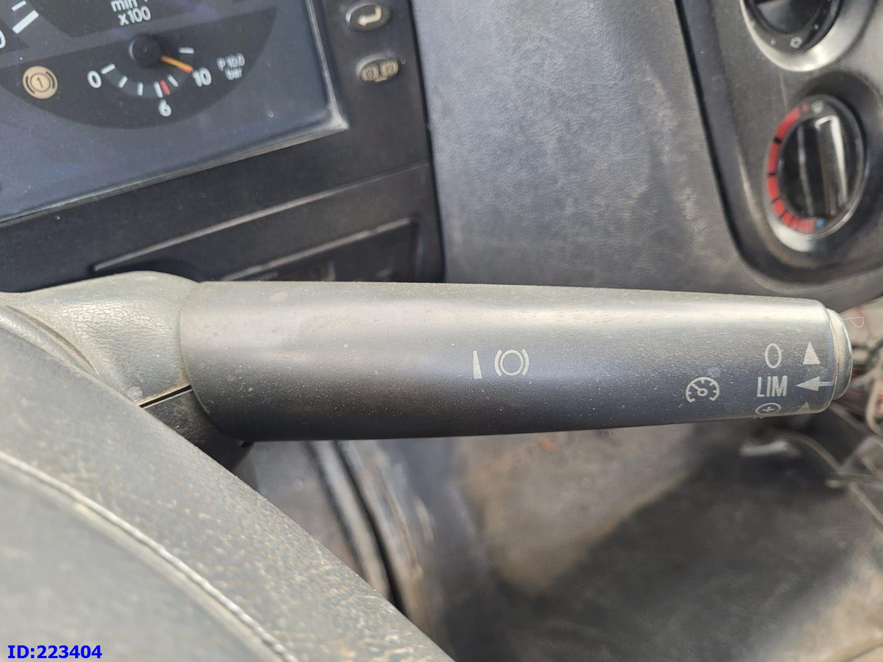 Cab chassis truck MERCEDES-BENZ Atego 2628 6x4 Full steel: picture 12 Cab chassis truck MERCEDES-BENZ Atego 2628 6x4 Full steel: picture 12