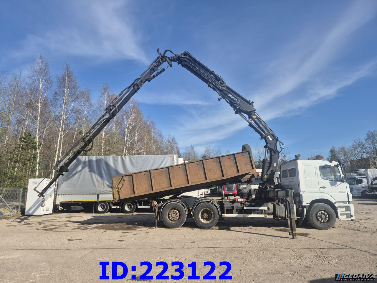 MERCEDES-BENZ Axor 2533 6x2 + Atlas 332.3E Crane - Tipper: picture 4 MERCEDES-BENZ Axor 2533 6x2 + Atlas 332.3E Crane - Tipper: picture 4