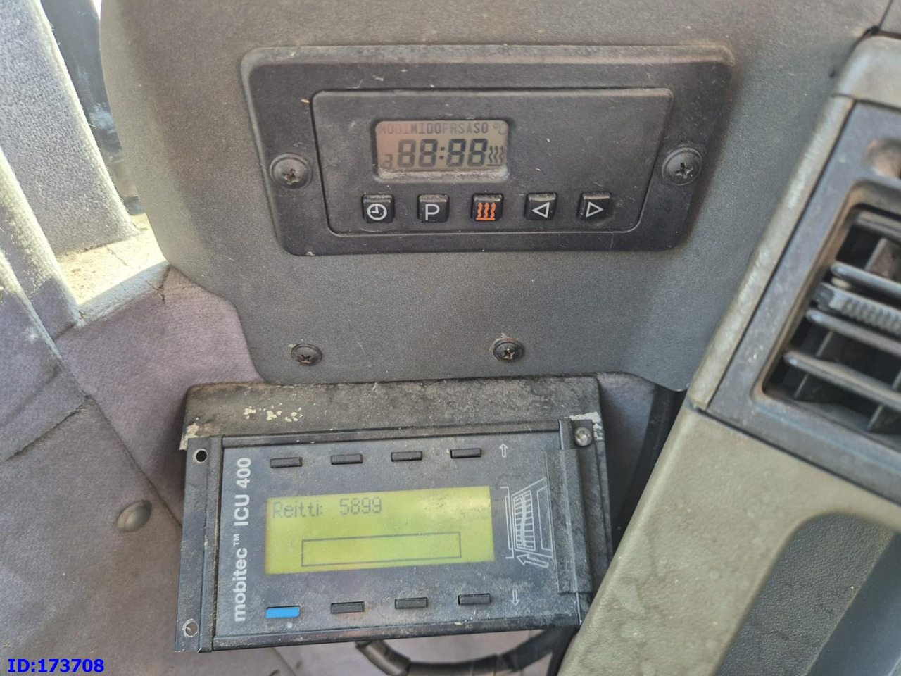 Minibus, Coach MERCEDES-BENZ Medio 30 Seat: picture 11