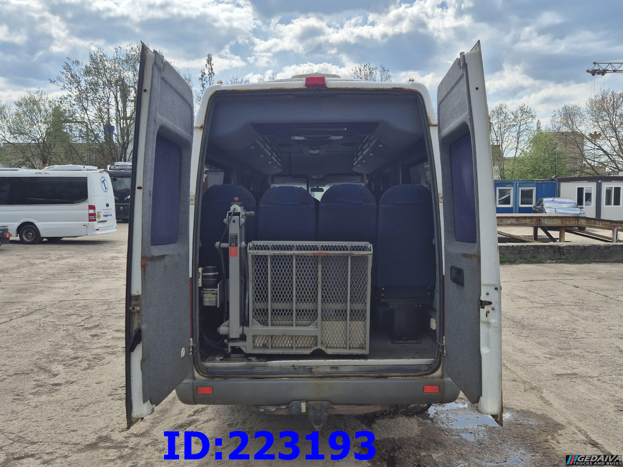 MERCEDES-BENZ Sprinter 416 VIP AC 17-seater - Coach: picture 5 MERCEDES-BENZ Sprinter 416 VIP AC 17-seater - Coach: picture 5